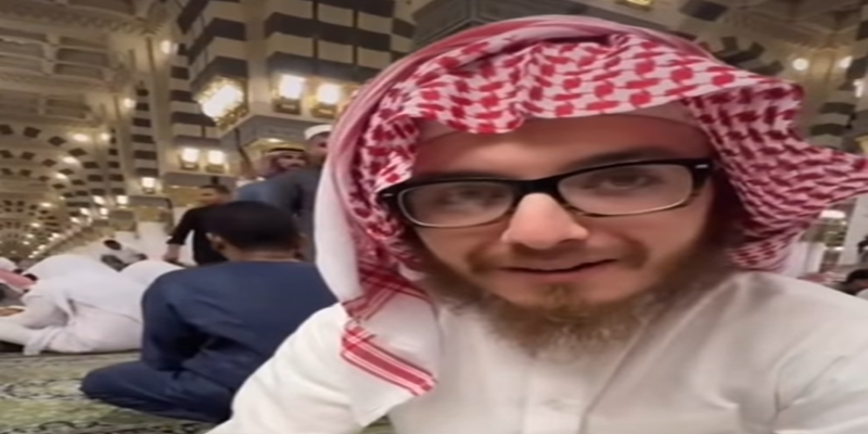 أمريكي يروي قصة دخوله الإسلام: كنت ملحداً و20 دقيقة فقط غيرت حياتي