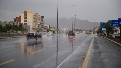 محلل طقس: الأمطار مستمرة على الرياض الليلة