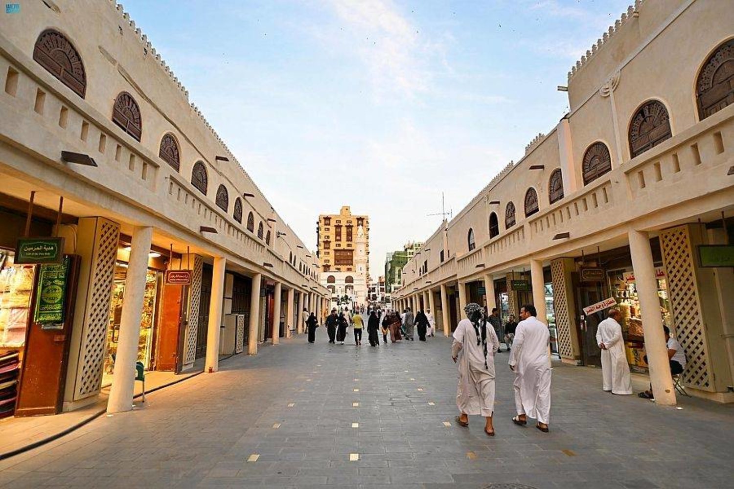 شركة تابعة لـ”البحر الأحمر العالمية” توقع عقدا بمشروع تطوير وسط جدة بـ113 مليون ريال