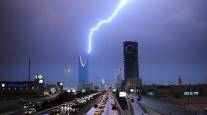 الأرصاد تحذّر: أمطار وصواعق رعدية على أجزاء من الرياض