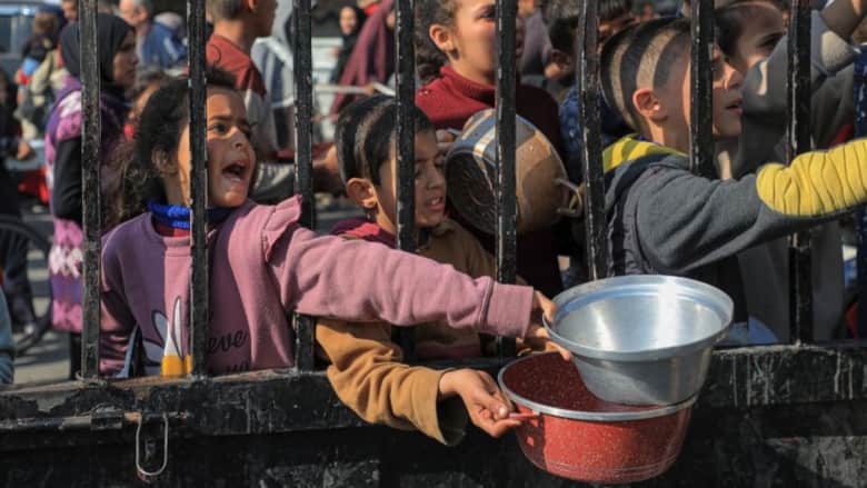 “العدل الدولية” تأمر إسرائيل بسرعة إدخال المساعدات لغزة: المجاعة ظهرت بالفعل