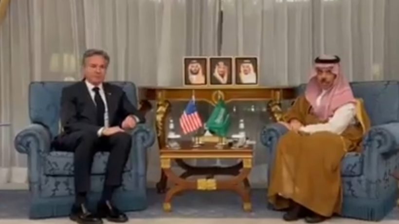 وزير الخارجية السعودي يستقبل نظيره الأمريكي في جدة