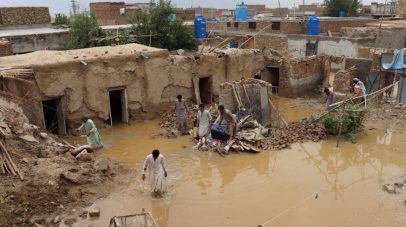 مصرع 137 شخصًا جراء الأمطار الغزيرة في باكستان وأفغانستان