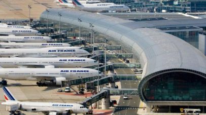 رحلات باريس معطلة رغم إلغاء إضراب مراقبي الحركة الجوية