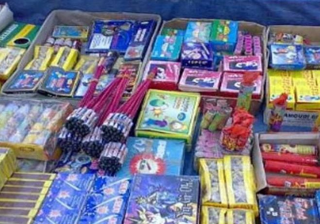 5 مخاطر للألعاب النارية على الأطفال في عيد الفطر