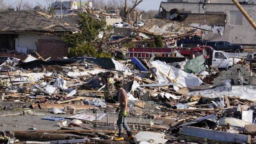 الأعاصير تضرب 5 ولايات أمريكية وتضرر مئات المنازل