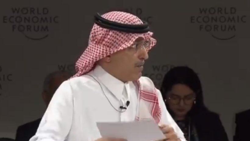 وزير المالية: كان بإمكاننا زيادة إنتاج البترول لكننا نرغب بالمحافظة على جودة النمو بعيدا عن النفط وزير المالية محمد الدعان خلال المنتدى الاقتصادي العالمي