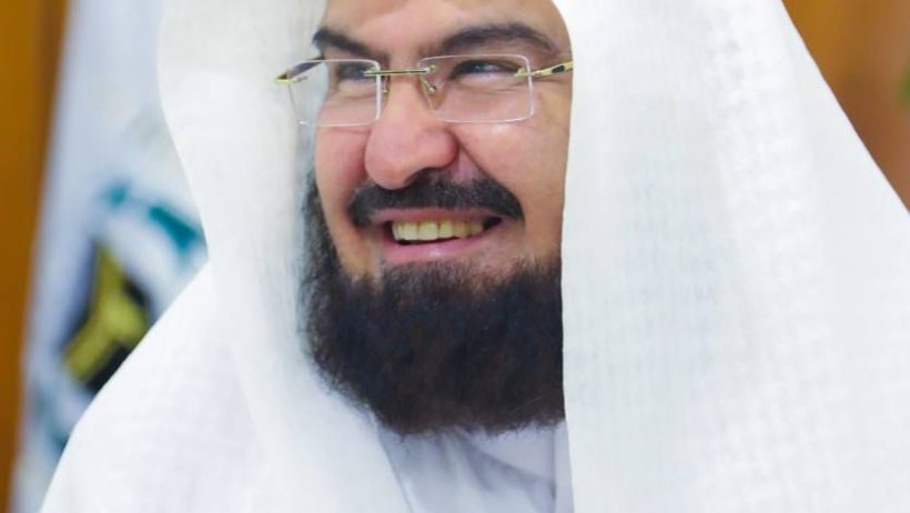 حُبور وسُرور.. إجلال العلماء وتوقير الأئمة؛ إرْثّ تليدّ أبًا عن جد