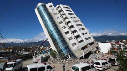 تايوان تتعرض لأعنف زلزال منذ 25 عاماً وتحذيرات تسونامي تخلي عدة مدن