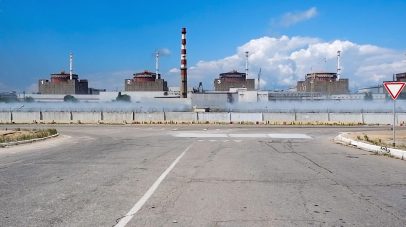 خطر نووي يهدد أوروبا.. روسيا تتهم أوكرانيا بالهجوم على محطة زابوريجيا وكييف تنفي