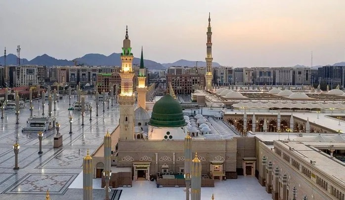 متحدث الأرصاد: المسجد النبوي سجل ١٩ ملم من الأمطار مساء اليوم