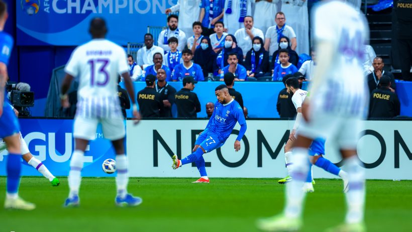 تعادل مثير بين الهلال والعين الإماراتي في الشوط الأول