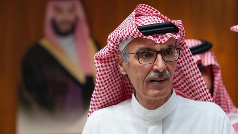 الشاعر بدر بن عبدالمحسن يطمئن جمهوره ومحبيه بعد تعرضه لوعكة صحية
