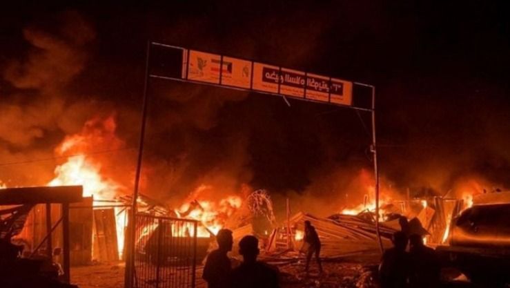 محلل سياسي لـ”الوئام”: “مجزرة الخيام جريمة مكتملة الأركان لتصفية القضية الفلسطينية