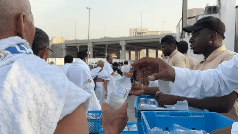 إطلاق مشروع “سقيا الحاج” لتوفير 12 مليون عبوة ماء مبردة لضيوف الرحمن