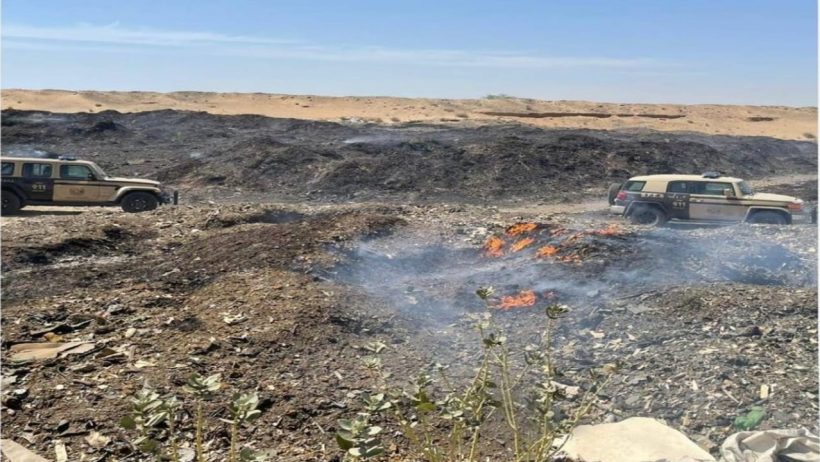 ضبط مخالف لنظام البيئة لحرقه مخلفات صناعية في جدة