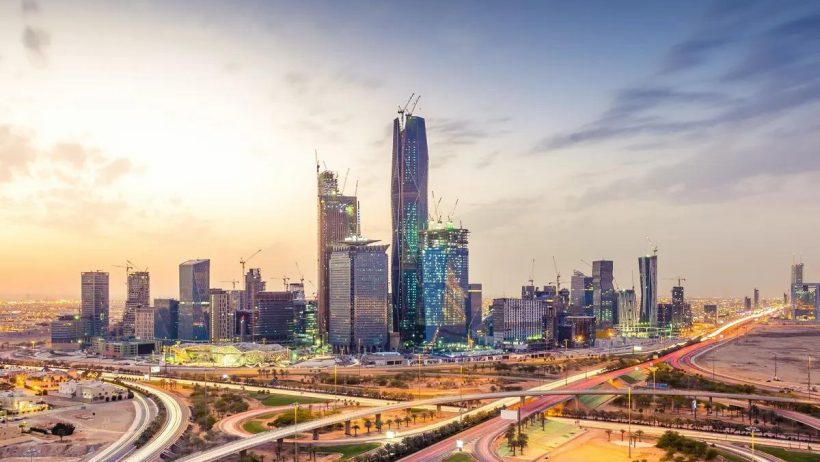 خبير اقتصادي لـ”الوئام”: نمو السيولة إلى 2.8 تريليون ريال يعكس قوة القطاع المصرفي السعودي