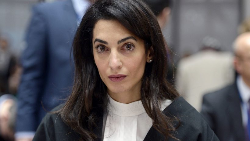 مَن هي المحامية أمل كلوني التي ساعدت “الجنائية الدولية” في إدانة إسرائيل؟