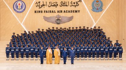 وزير الدفاع يفتتح مرافق كلية الملك فيصل الجوية ويشهد حفل تخريج الدفعة “103”