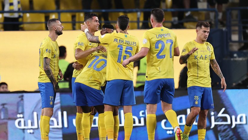نقل مباراة النصر والاستقلال إلى الإمارات بسبب الأوضاع في إيران