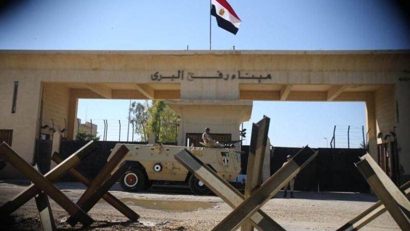 “رويترز”: مصر رفضت اقتراحًا إسرائيليًا للتنسيق بشأن معبر رفح