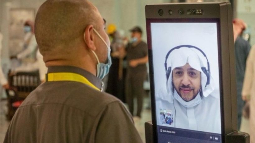 الذكاء الاصطناعي يجيب عن الأسئلة الشرعية في المسجد الحرام بـ11 لغة