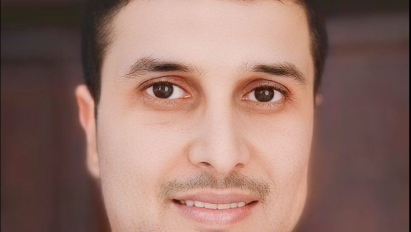 نصائح للأب والأم.. مخاطر وضع الطفل في مرمى الانتقادات المستمرة
