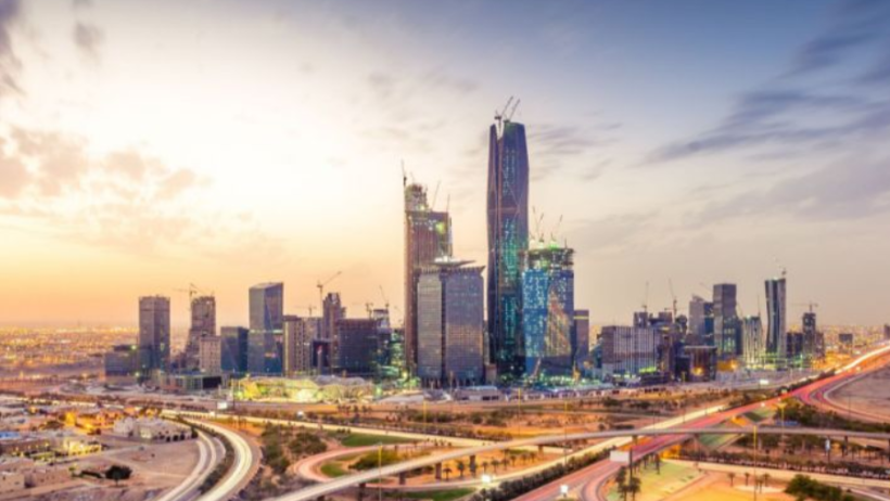 “الجهات الحكومية” تُعزز نمو مؤشر تبنّي التقنيات الناشئة بنسبة تحسن 10%