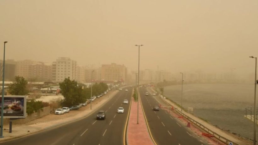 تنبيهات صفراء على 9 مناطق تشمل أمطارًا ورياحًا مثيرة للأتربة