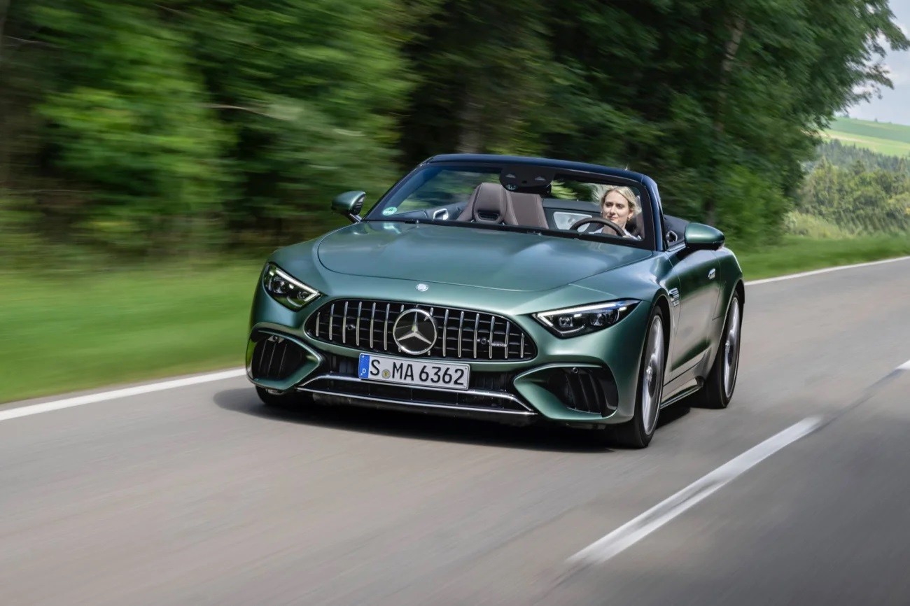 بـ720 ألف يورو.. مرسيدس تطلق أيقونتها بيرفورمانس AMG SL 63 S E الرودستر