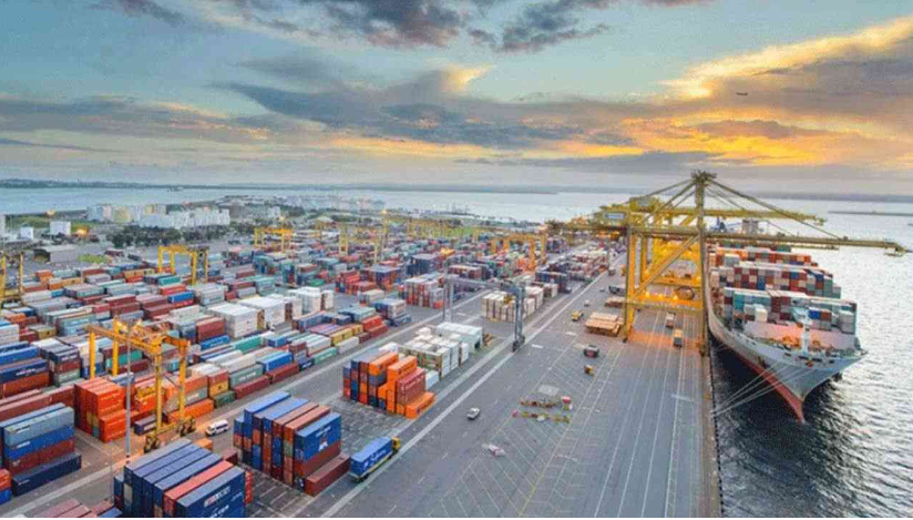 ارتفاع حركة الحاويات الصادرة والواردة لموانئ السعودية بنسبة 14,6% لعام 2023