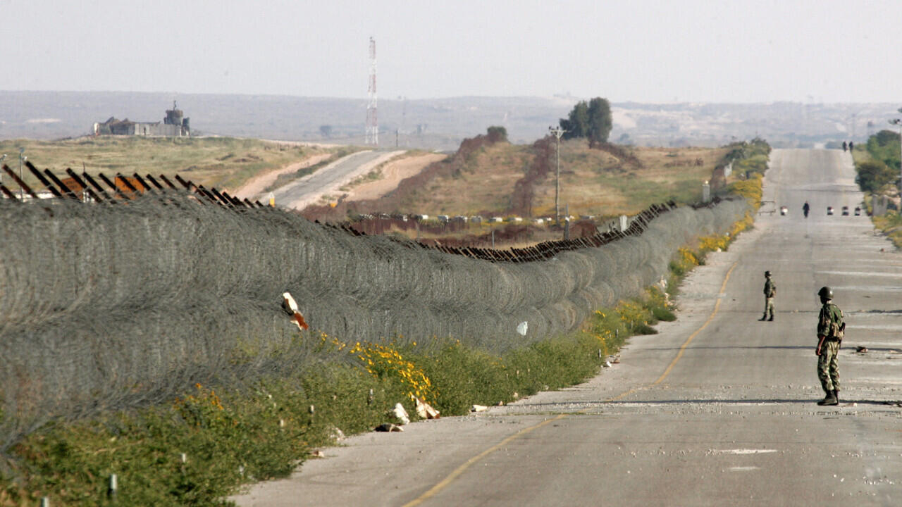 سياسي فلسطيني لـ”الوئام”: سيطرة إسرائيل على محور فيلادلفيا يقوض جهود الوساطة