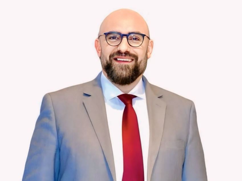 الغطرسة الإدارية.. أوّل مسمار في نعش الفشل داخل الشركات