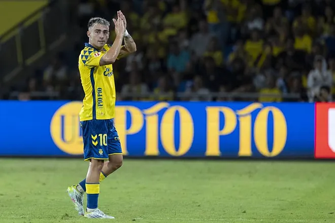 تقارير تكشف موقف موليرو من عرض الهلال