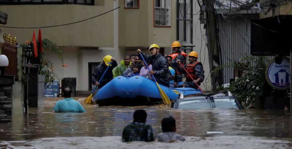 الأمطار الغزيرة تُودي بحياة 100 شخص في نيبال.. والسلطات تغلق المدارس