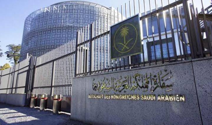 السفارة السعودية بالأردن تنصح المواطنين بضرورة الالتزام بأنظمة المرور والسير