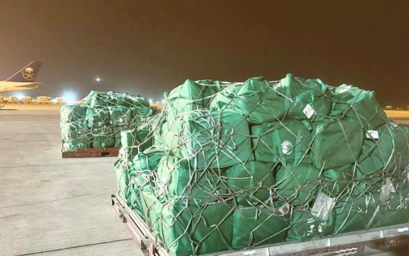 طائرة الإغاثة السعودية الـ15 تغادر إلى لبنان