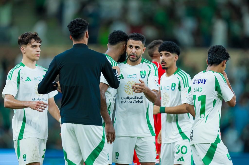 الأهلي يعبر الوحدة بهدف محرز