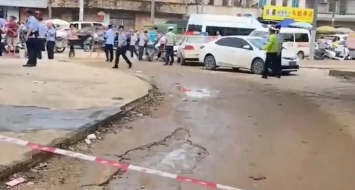 8 قتلى و17 جريحًا في هجوم طعن بالصين