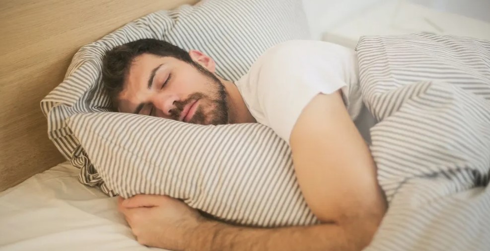 عيوب ومزايا 3 وضعيات للنوم