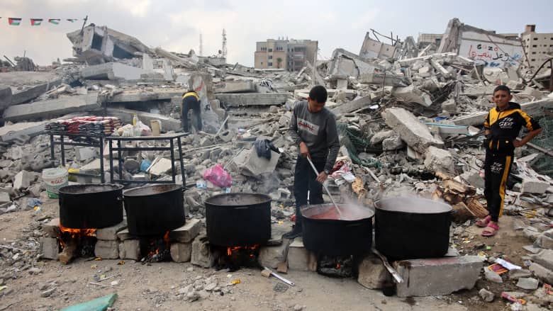 أكاديمي فلسطيني لـ”الوئام”: إسرائيل تمنع 99% من المساعدات عن غزة