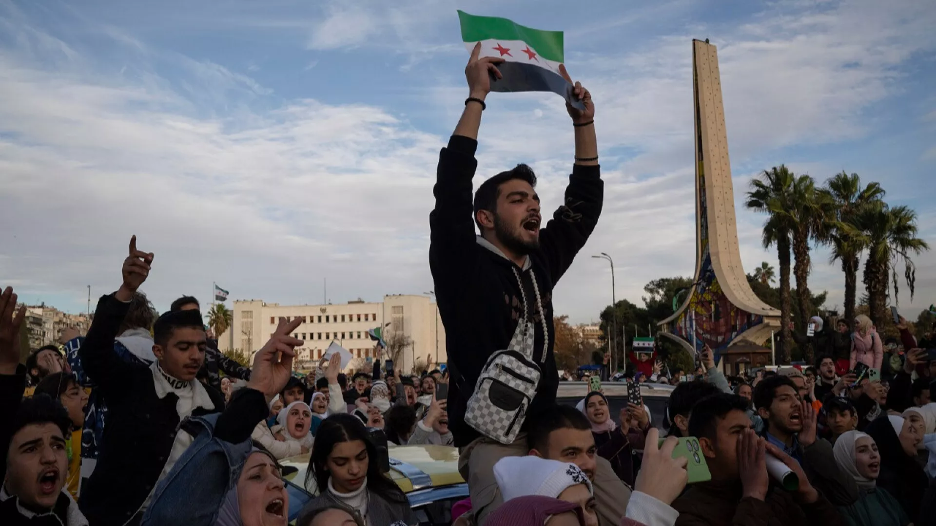 تجمعات في سوريا احتفالا بجمعة النصر