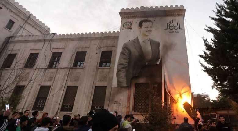 محلل سياسي لـ”الوئام”: سقوط بشار يعكس رغبة دولية للتخلّص من النفوذ الإيراني سقوط بشار