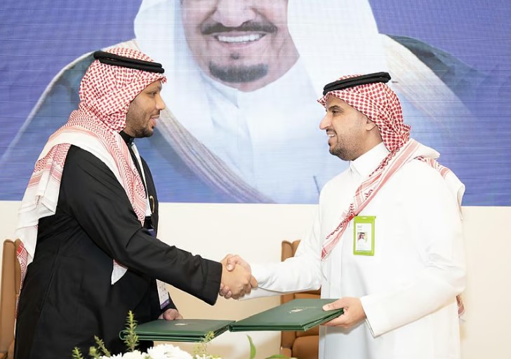تعاون بين وزارة الحج و”زين السعودية” لدعم خدمة ضيوف الرحمن