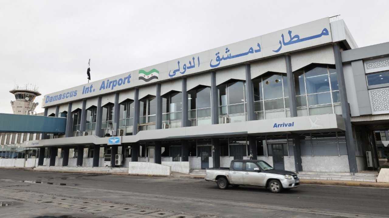 مطار دمشق يعود للعمل بعد شهر من التوقف