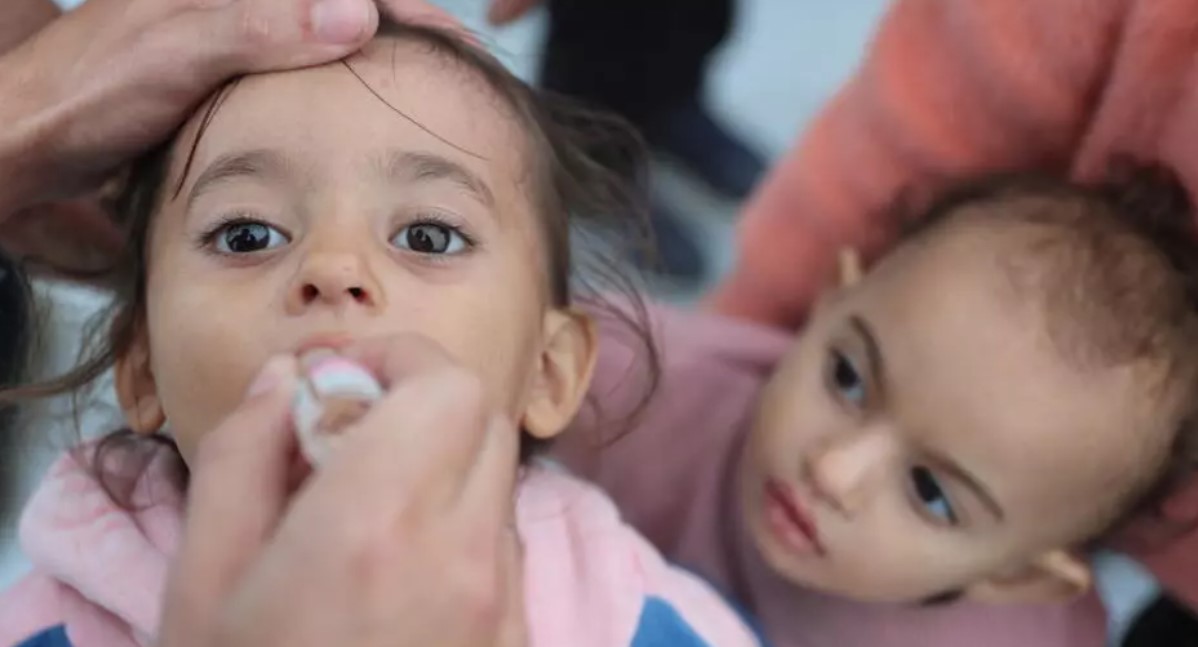 انطلاق حملة تطعيم جديدة ضد شلل الأطفال في غزة