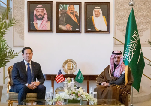 باحث سياسي لـ”الوئام”: السعودية تلعب دورًا محوريًا بين روسيا وأمريكا