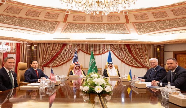 بعد قمة السعودية.. أمريكا تستأنف فعليا مُساعداتها لأوكرانيا وتُعيد خدمة ستارلينك