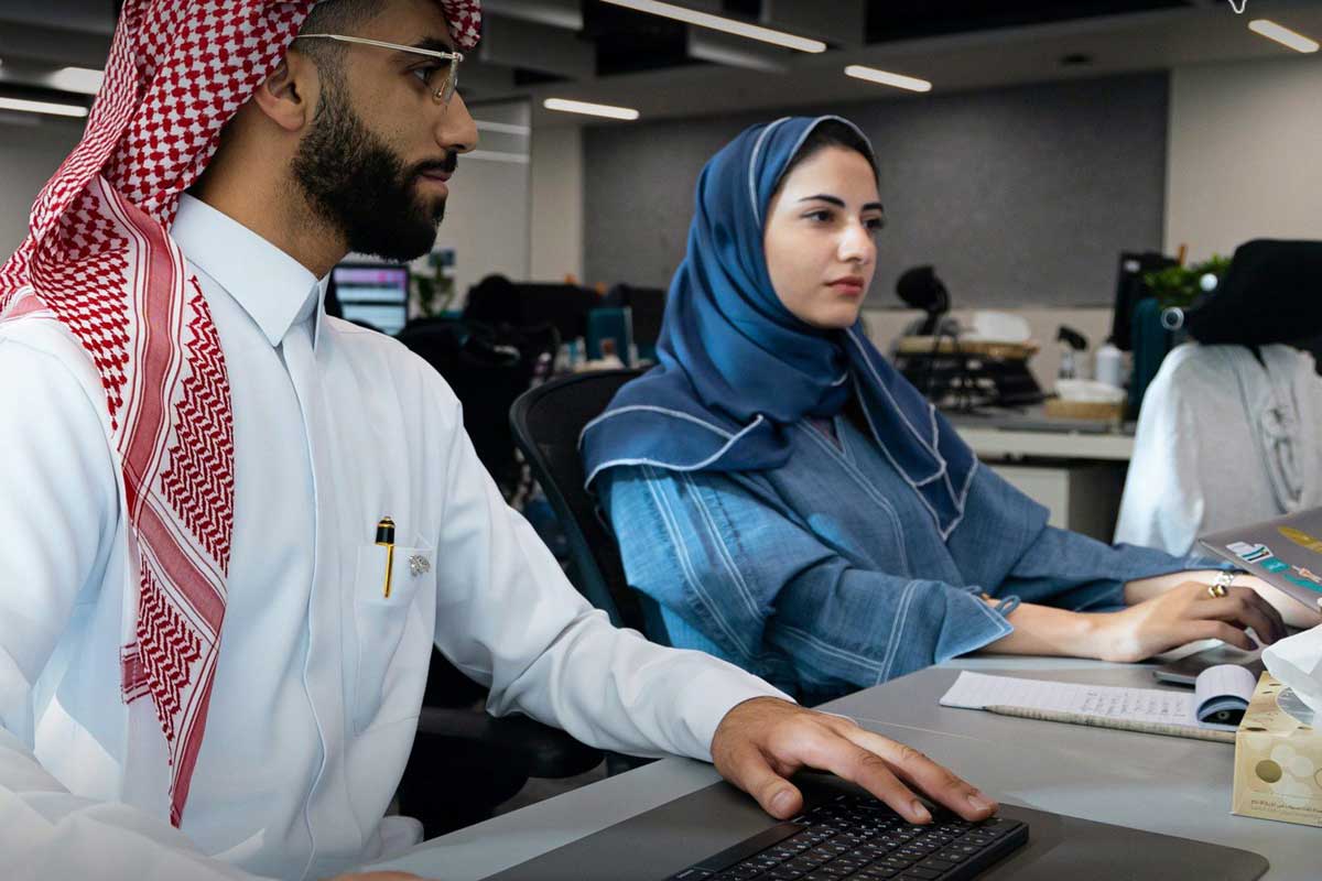 7% بطالة.. ماذا وراء الرقم التاريخي في سوق العمل السعودي؟
