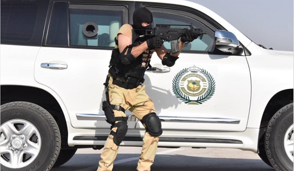 القبض على شخصين روجا أكثر من 14 ألف قرص مُخدر في الطائف